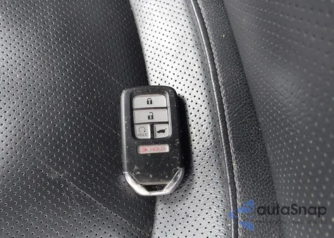 2017 Honda Civic Sport Touring z USA, uszkodzony, nr VIN SHHFK7H93HU215576